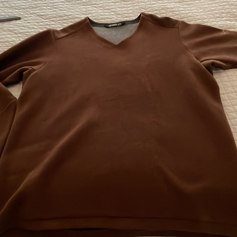 Arcteryx Donovan v neck sweater size XL great shape and hard to find